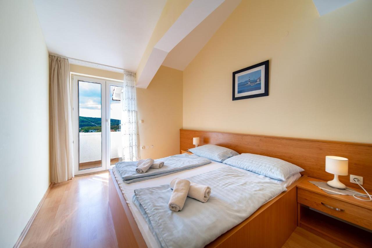 לופאר Apartments Stare Brajde מראה חיצוני תמונה