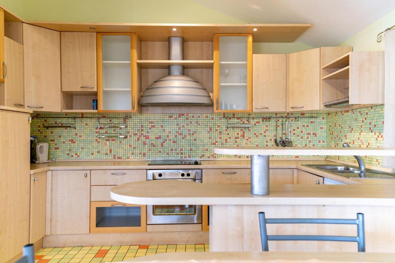 לופאר Apartments Stare Brajde מראה חיצוני תמונה